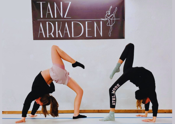AKROBATIK JAZZ DANCE